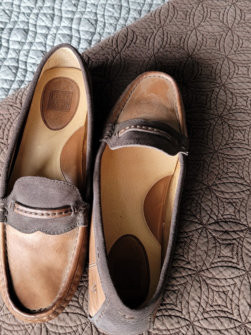 "NWOT" Frye Two-tone Leather Driving Loafers